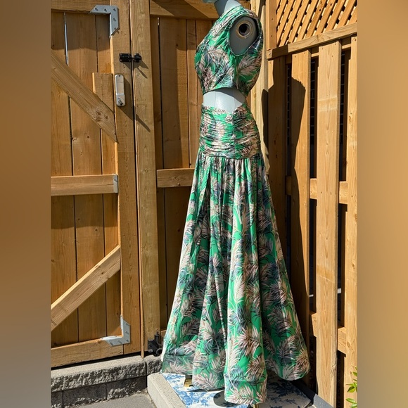 🆕 BRONX & BANCO 🧿 NWOT Jafari Havana Cut Out Gown, Vibrant Green - Sz XS/US 2 - Picture 5 of 17